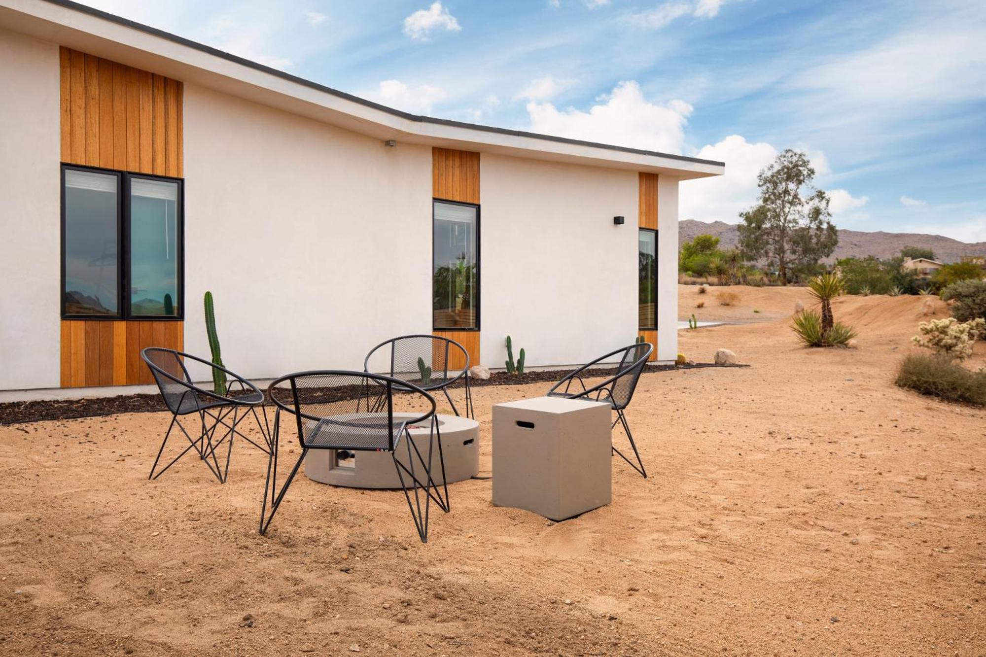 Chicory By Avantstay Modern Desert Retreat W Hot Tub Joshua Tree Dış mekan fotoğraf